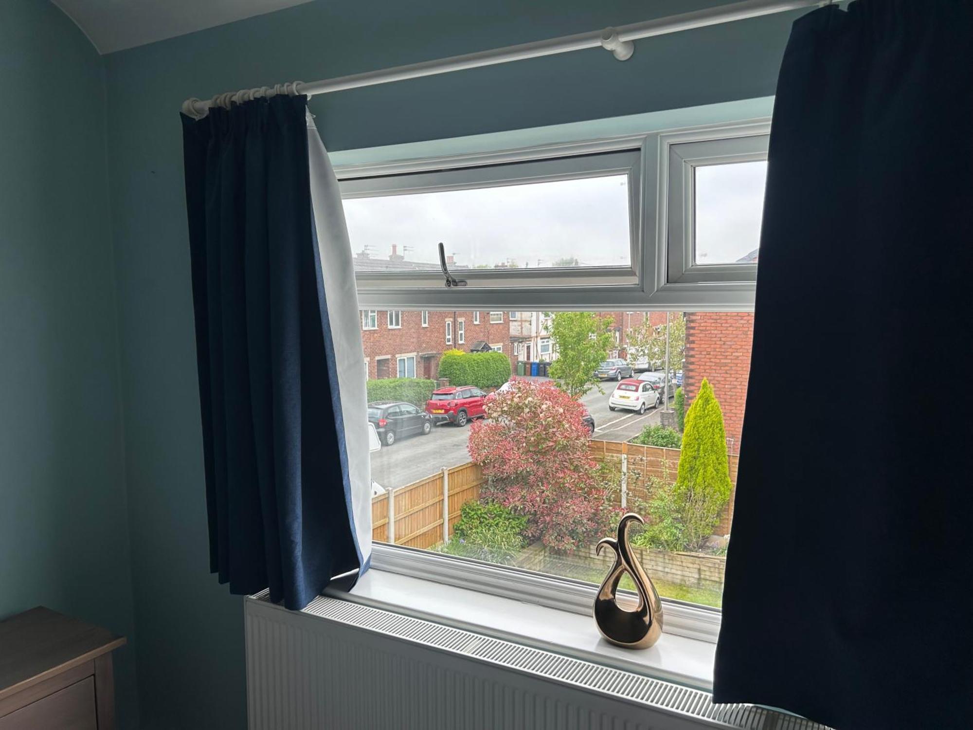 Quiet Double Bedroom With Garden View, Breakfast Hazel Grove Exterior photo