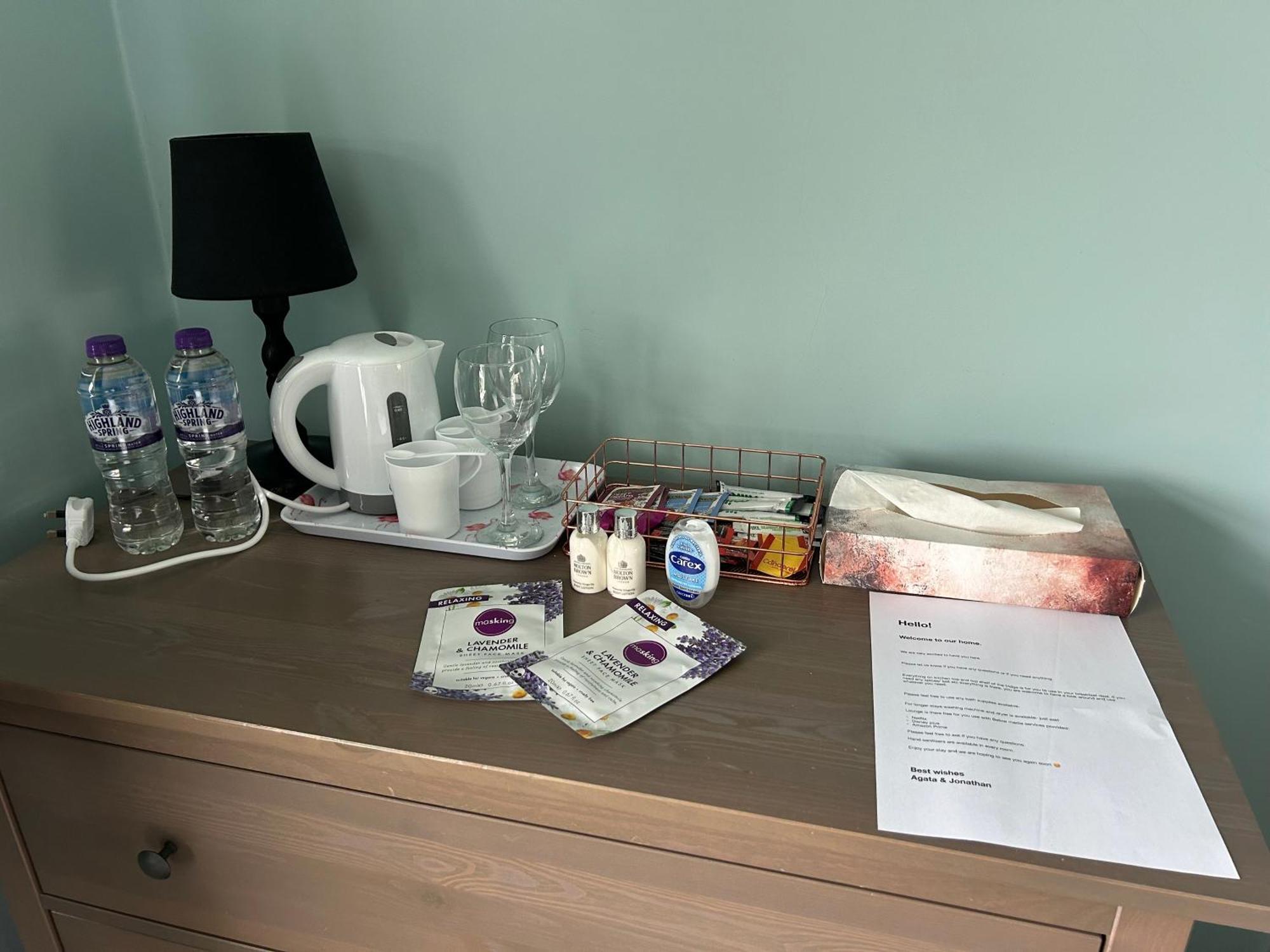 Quiet Double Bedroom With Garden View, Breakfast Hazel Grove Exterior photo